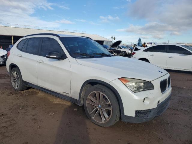 WBAVM5C50DVV89166 - 2013 BMW X1 XDRIVE35I WHITE photo 4