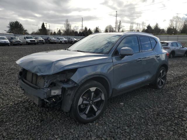 2021 VOLVO XC40 T5 MOMENTUM, 