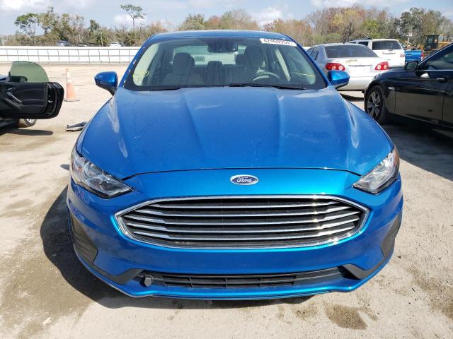 3FA6P0HDXLR239126 - 2020 FORD FUSION SE BLUE photo 5