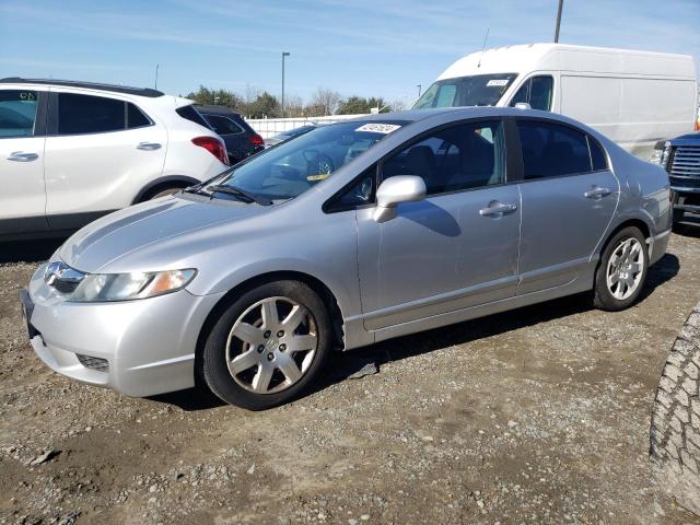 19XFA16589E042369 - 2009 HONDA CIVIC LX SILVER photo 1