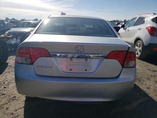 19XFA16589E042369 - 2009 HONDA CIVIC LX SILVER photo 6