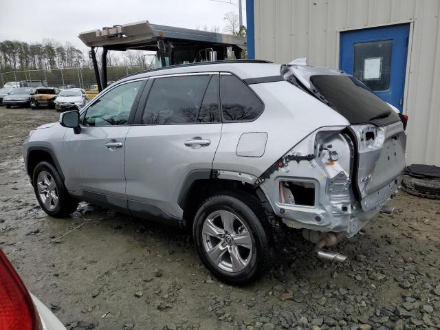 2T3P1RFV7PW367907 - 2023 TOYOTA RAV4 XLE SILVER photo 2