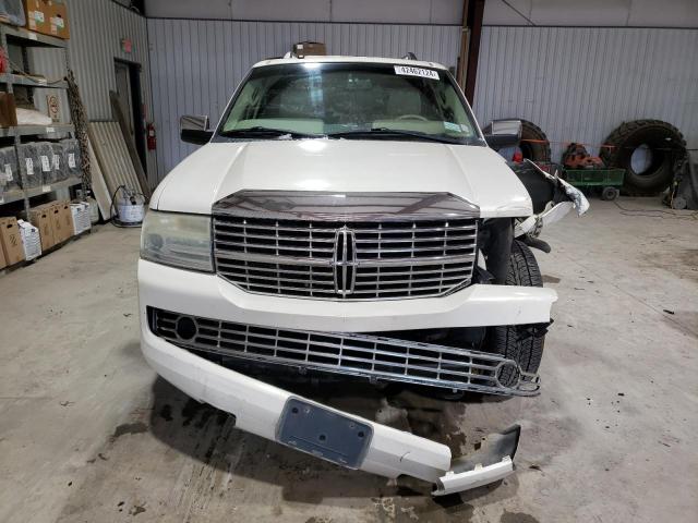 5LMFU28527LJ24637 - 2007 LINCOLN NAVIGATOR WHITE photo 5