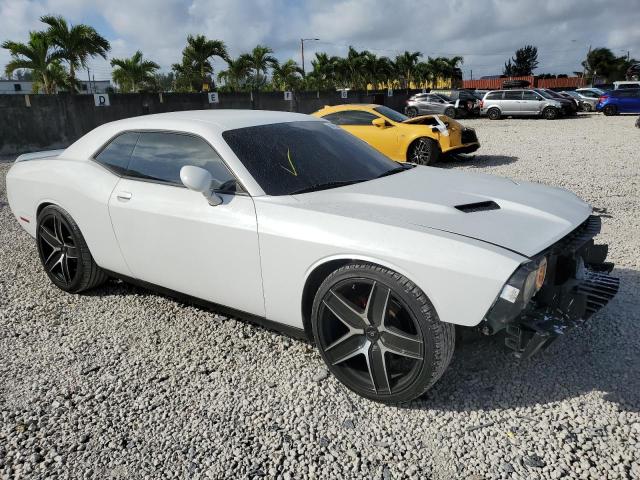 2C3CDZAG7GH250265 - 2016 DODGE CHALLENGER SXT WHITE photo 4