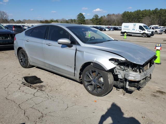 3FA6P0LU3JR102078 - 2018 FORD FUSION SE HYBRID SILVER photo 4