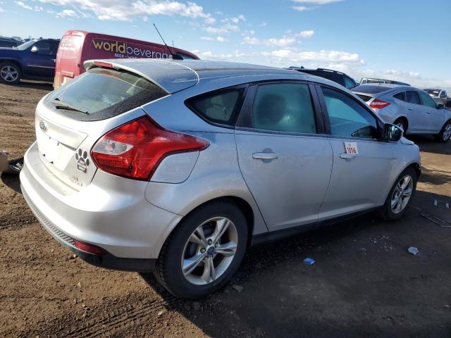 1FADP3K24DL137689 - 2013 FORD FOCUS SE SILVER photo 3