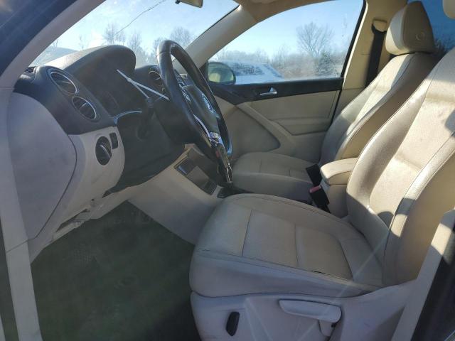 WVGAV7AX8BW526527 - 2011 VOLKSWAGEN TIGUAN S BLACK photo 7