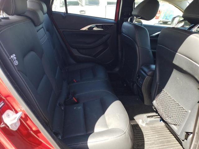 SJKCH5CP2JA046451 - 2018 INFINITI QX30 BASE RED photo 10