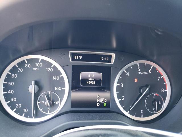 SJKCH5CP2JA046451 - 2018 INFINITI QX30 BASE RED photo 9