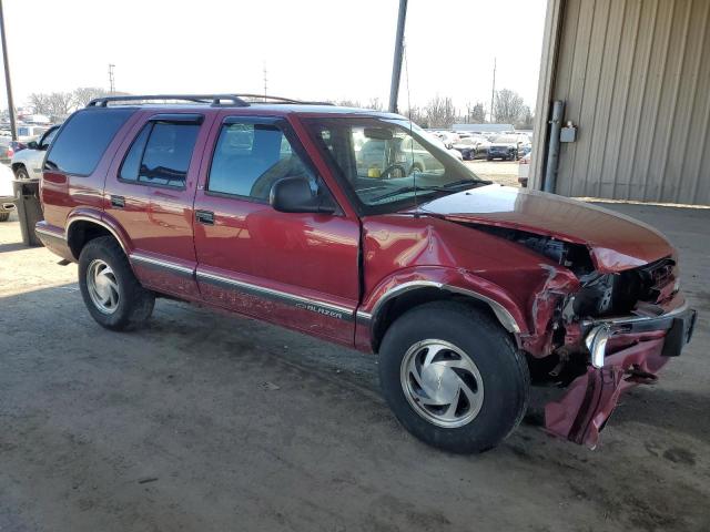 1GNDT13W0V2221034 - 1997 CHEVROLET BLAZER RED photo 4