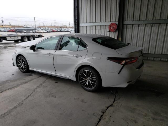 4T1G11AK9PU126955 - 2023 TOYOTA CAMRY SE NIGHT SHADE WHITE photo 2