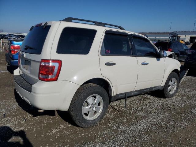 1FMCU9D74CKC29749 - 2012 FORD ESCAPE XLT WHITE photo 3