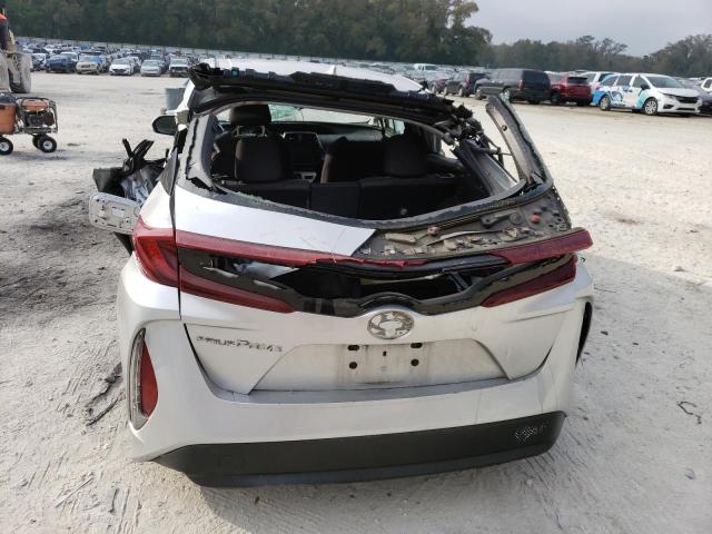 JTDKARFP6H3036896 - 2017 TOYOTA PRIUS PRIM 银色 照片 6