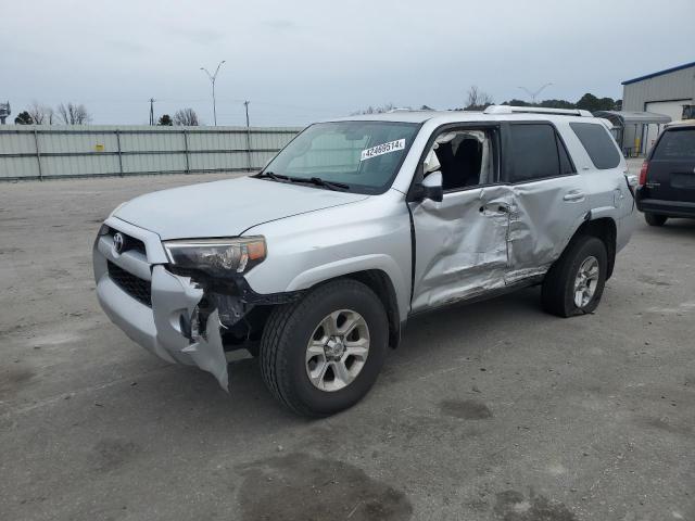 JTEZU5JR6E5080514 - 2014 TOYOTA 4RUNNER SR5 SILVER photo 1