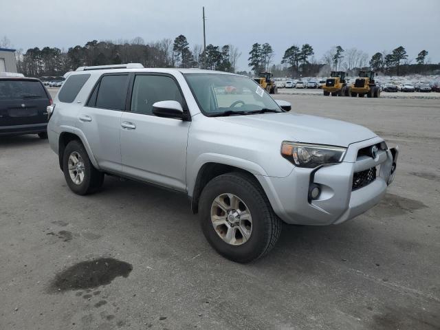 JTEZU5JR6E5080514 - 2014 TOYOTA 4RUNNER SR5 SILVER photo 4