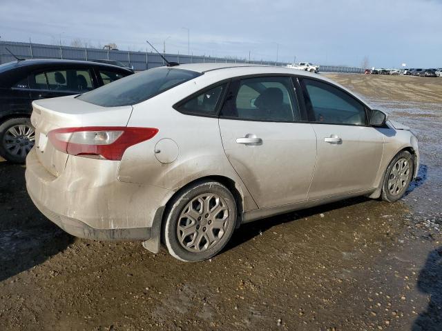 1FAHP3F21CL401543 - 2012 FORD FOCUS SE WHITE photo 3