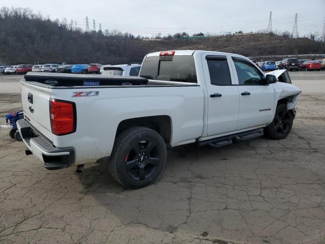 1GCVKREC8HZ392613 - 2017 CHEVROLET SILVERADO K1500 LT WHITE photo 3