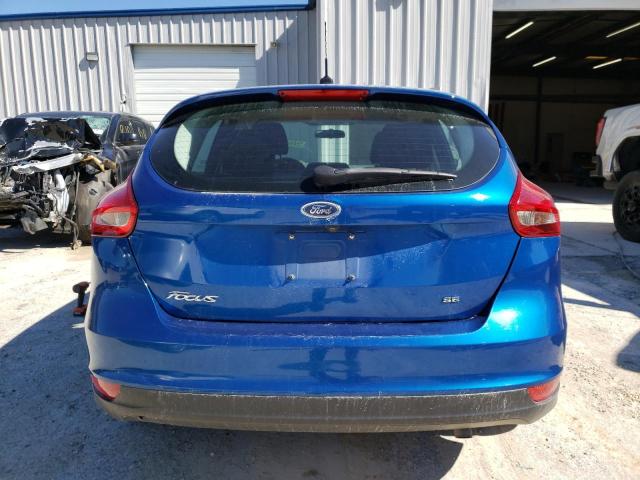 1FADP3K28JL304535 - 2018 FORD FOCUS SE BLUE photo 6