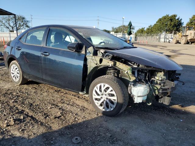 5YFBURHEXHP699916 - 2017 TOYOTA COROLLA L BLUE photo 4