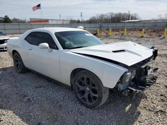 2C3CDZAG9KH741722 - 2019 DODGE CHALLENGER SXT WHITE photo 4