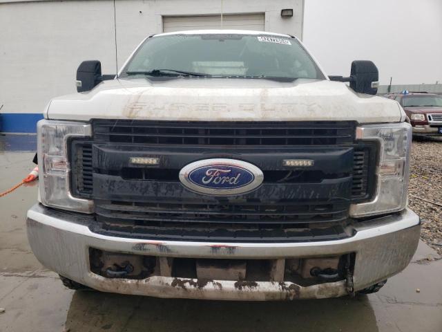 1FT7W2B64HED46772 - 2017 FORD F250 SUPER DUTY WHITE photo 5