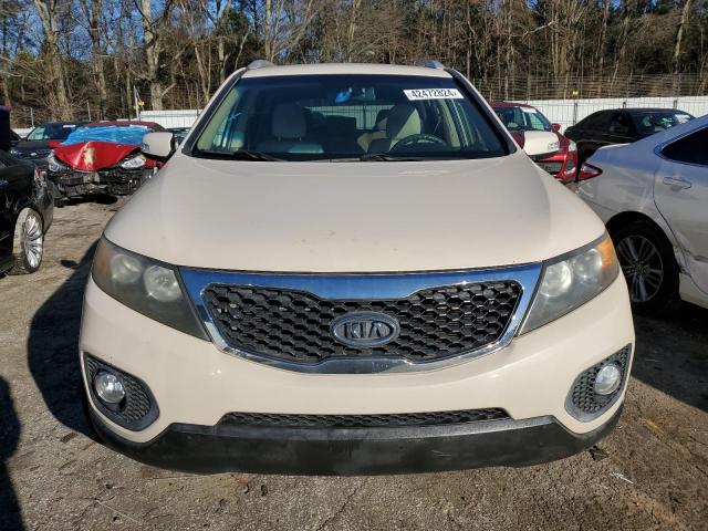 5XYKT3A1XBG126792 - 2011 KIA SORENTO BASE TAN photo 5