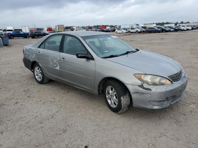 4T1BE30K05U977230 - 2005 TOYOTA CAMRY LE GRAY photo 4