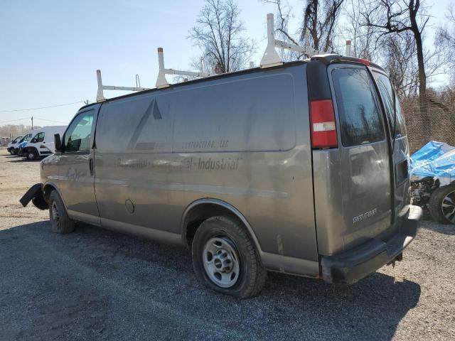 1GTGG25CX81234175 - 2008 GMC SAVANA G2500 TWO TONE photo 2