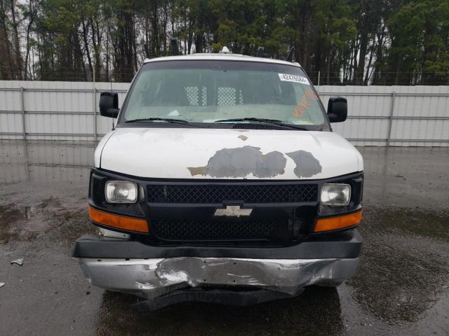 1GCGG25C081160443 - 2008 CHEVROLET EXPRESS G2 WHITE photo 5