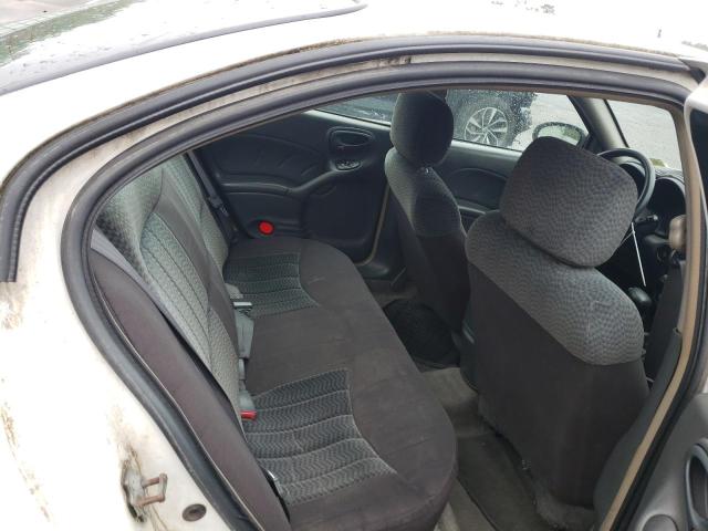 1G2NE52E45M132521 - 2005 PONTIAC GRAND AM S WHITE photo 10