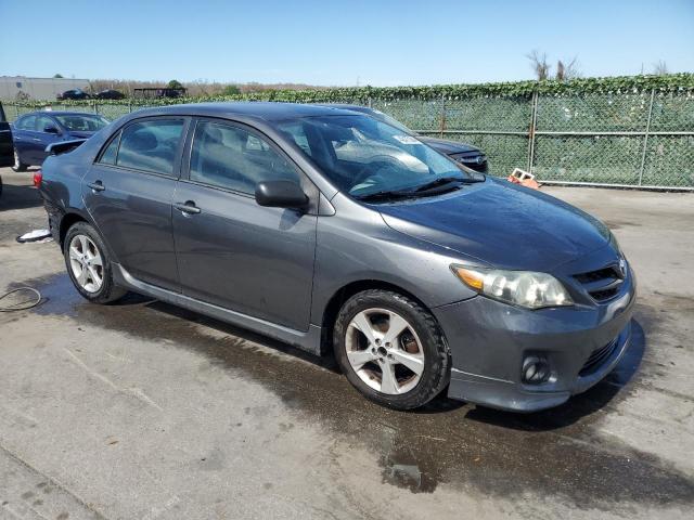 2T1BU4EEXDC994502 - 2013 TOYOTA COROLLA BASE GRAY photo 4