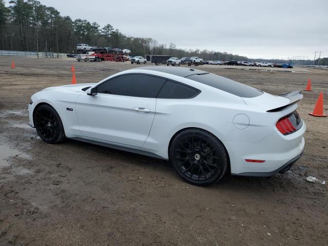 1FA6P8CF6J5106385 - 2018 FORD MUSTANG GT WHITE photo 2