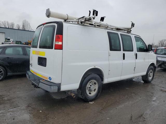 1GCWGFCB7E1133491 - 2014 CHEVROLET EXPRESS G2 WHITE photo 3