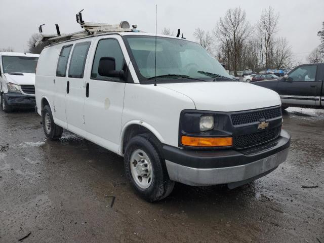 1GCWGFCB7E1133491 - 2014 CHEVROLET EXPRESS G2 WHITE photo 4