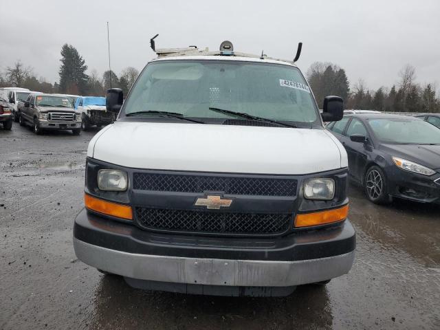 1GCWGFCB7E1133491 - 2014 CHEVROLET EXPRESS G2 WHITE photo 5