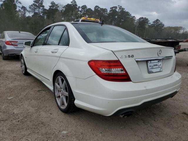 WDDGF4HB4CA650982 - 2012 MERCEDES-BENZ C 250 WHITE photo 2