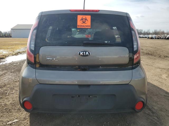 KNDJN2A25G7382934 - 2016 KIA SOUL GRAY photo 6