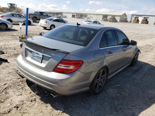 WDDGF77X88F170243 - 2008 MERCEDES-BENZ C 63 AMG SILVER photo 3