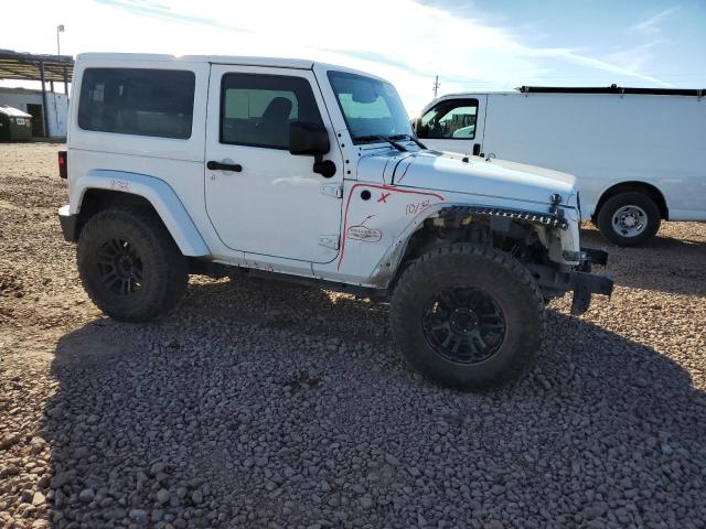 1C4AJWBGXFL592111 - 2015 JEEP WRANGLER SAHARA WHITE photo 4