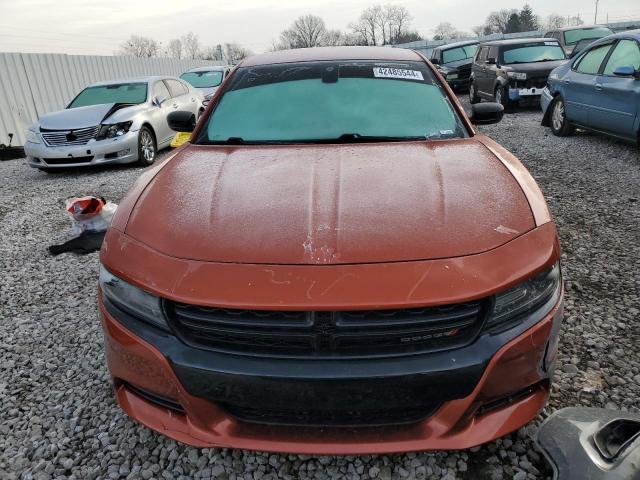 2C3CDXBG0MH515705 - 2021 DODGE CHARGER SXT ORANGE photo 5