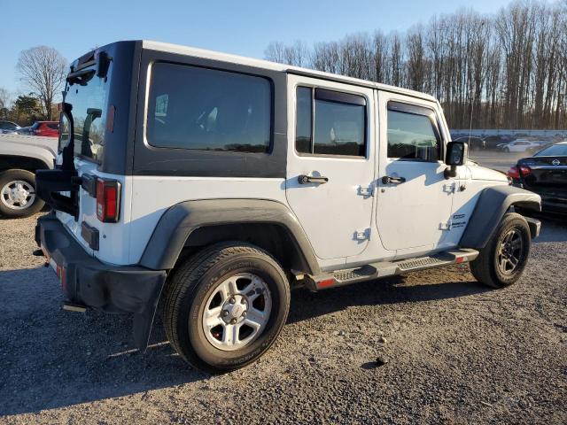 1C4BJWKG9DL640456 - 2013 JEEP WRANGLER U SPORT WHITE photo 3