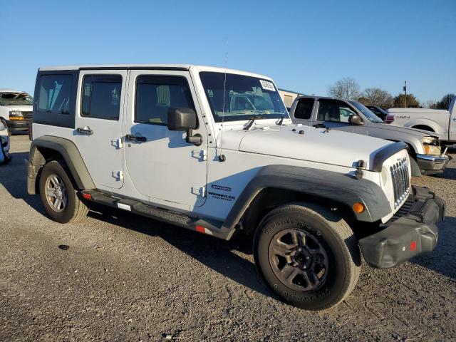 1C4BJWKG9DL640456 - 2013 JEEP WRANGLER U SPORT WHITE photo 4