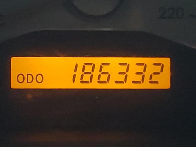 JTKDE177360106178 - 2006 TOYOTA SCION TC SILVER photo 8