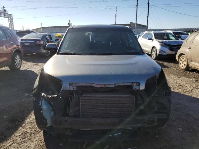 KNDJN2A21E7032746 - 2014 KIA SOUL GRAY photo 5