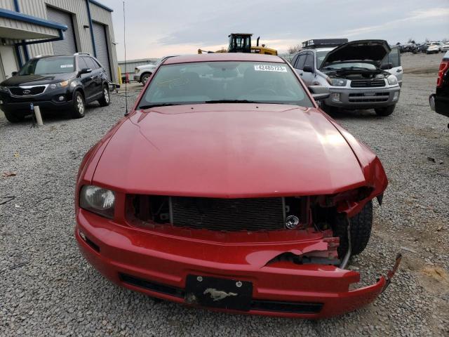 1ZVHT80N985175802 - 2008 FORD MUSTANG MAROON photo 5