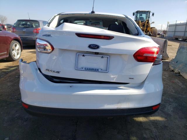 1FADP3F23JL294961 - 2018 FORD FOCUS SE WHITE photo 6