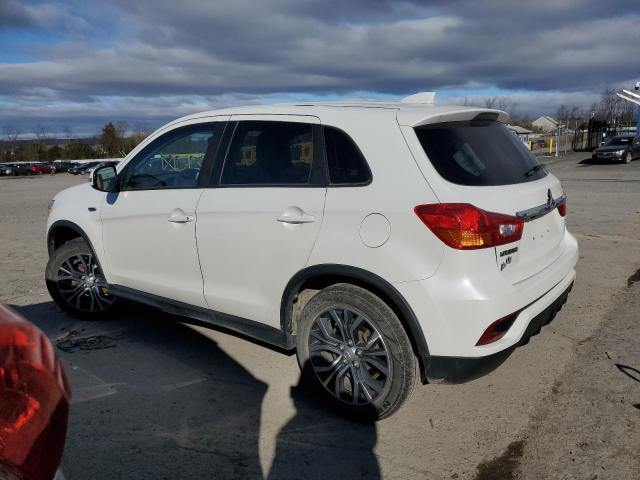 JA4AR3AU5KU000918 - 2019 MITSUBISHI OUTLANDER ES WHITE photo 2