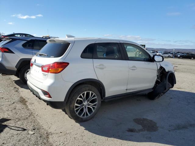 JA4AR3AU5KU000918 - 2019 MITSUBISHI OUTLANDER ES WHITE photo 3