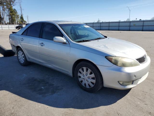 4T1BE32K85U995276 - 2005 TOYOTA CAMRY LE SILVER photo 4