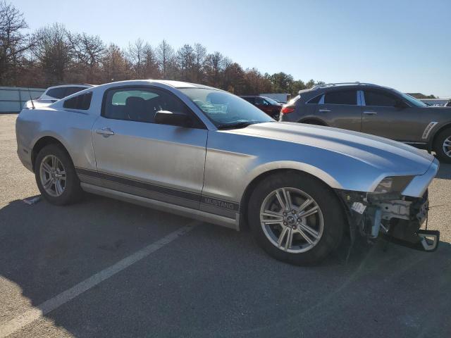 1ZVBP8AM5E5269672 - 2014 FORD MUSTANG SILVER photo 4